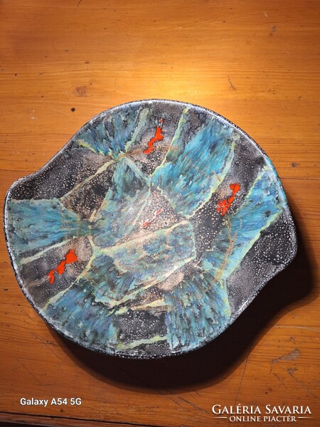BOD ÉVA korai stúdiómunkaja  keramia tál 22 x 20 cm 7 cm magas