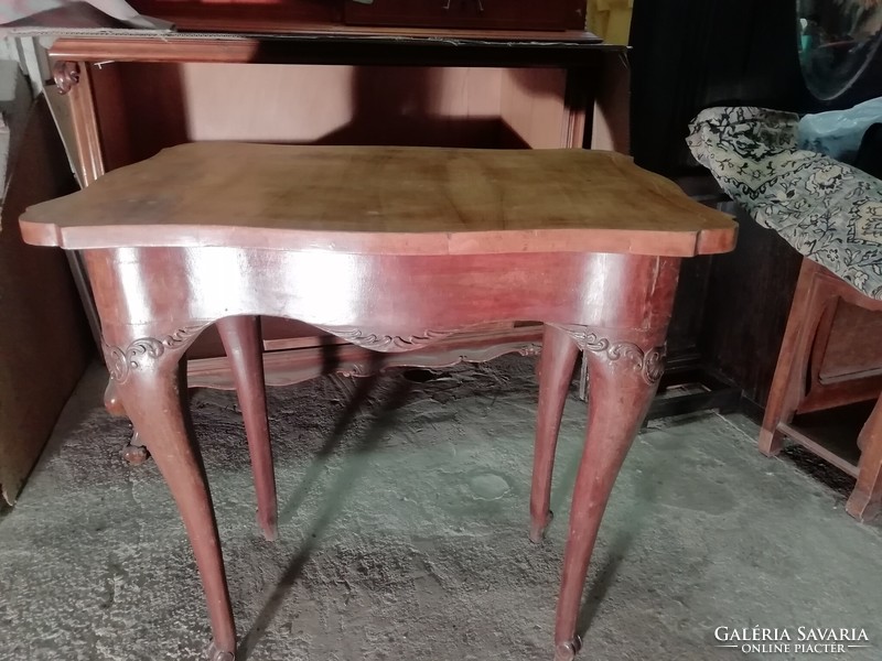 Antique Baroque Table