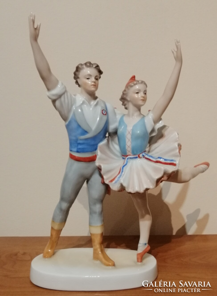 Herendi Párizs lángja figura