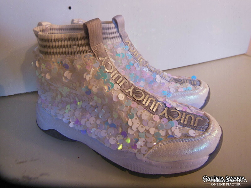 JUICY COUTURE - ANGOL - CIPŐ - 31 méret - GYERMEK - ANGOL - ALIG HASZNÁLT
