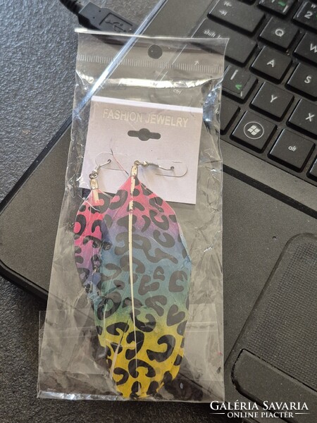 Feather Earring? Brand New
