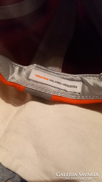 Forma 1 , Vodafone McLaren  Mercedes csapat/pilóta sapka (2010-2013 ) , Lewis Hamilton  , gyűjtői db