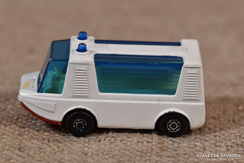Matchbox Stretcha Fetcha Lesney rescue vehicle metal England 1971