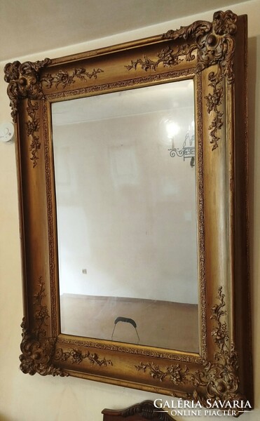 1ft-ról! Antik,  hatalmas tükör,  eredeti csiszolt szélű tükörlappal. Mérete 140x50cm. 100-140 éves