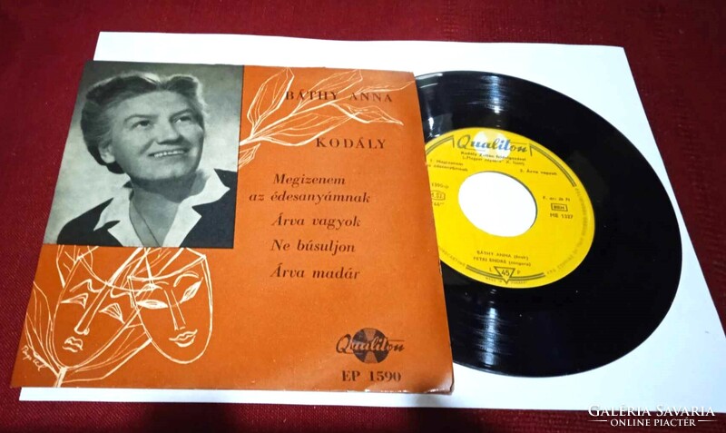 Bathy Anna Kodáy Qualiton 45rpm record EP1590. In good condition for its age.