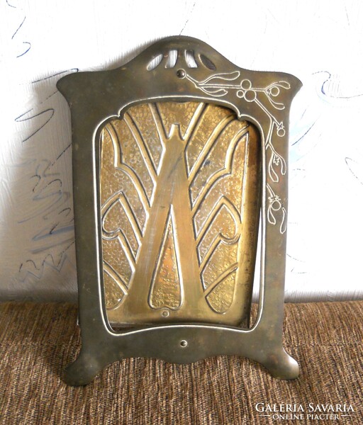 Art Nouveau photo frame