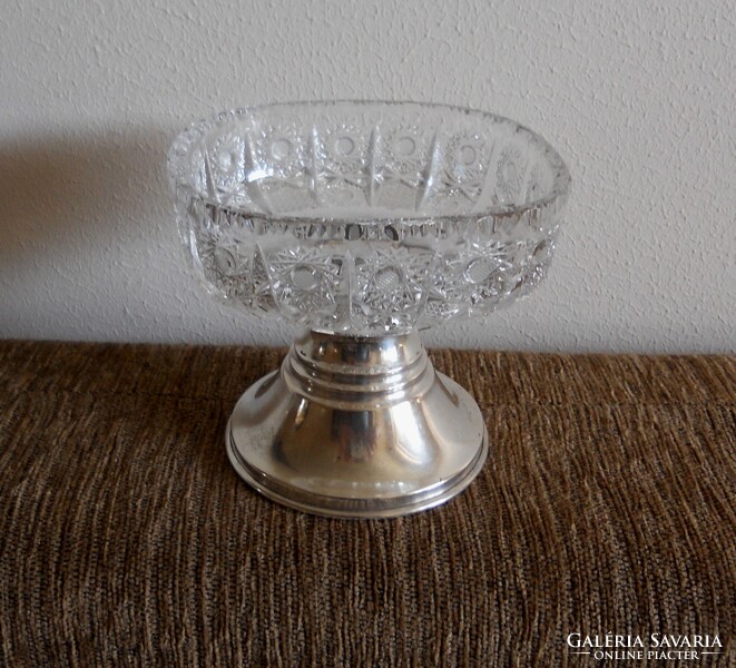Silver-topped serving dish