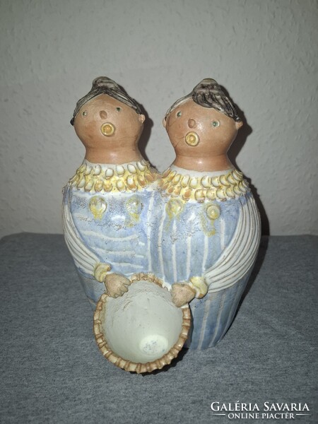 Kiss Roóz Ilona  kerámia Éneklő Páros figura 19,5 cm. állapotban eladó 1920-2010