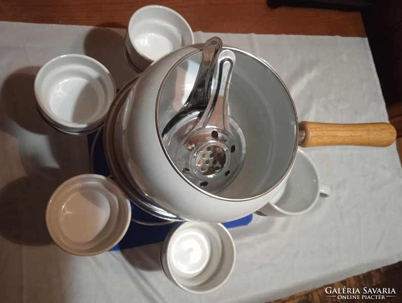 Swiss Fondue Set Never Used, Ready to Ship. Great Gift Idea