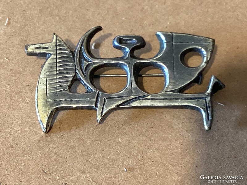 Percz János, silver-plated copper brooch